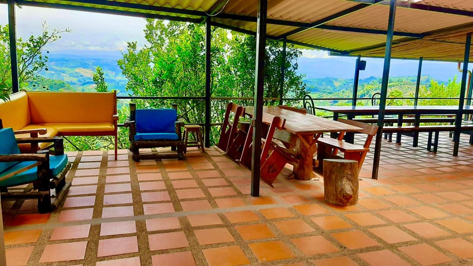 Mountain View Hostel San Peregrino Exterior photo